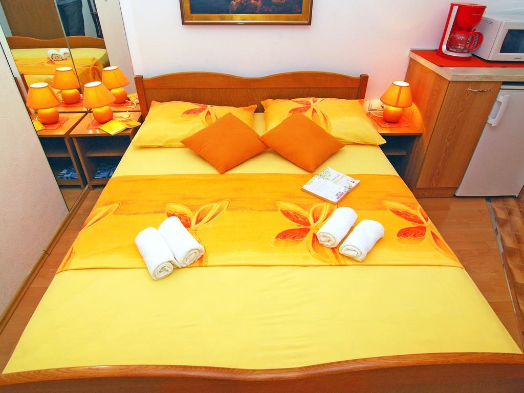 Studios Magnolia Trogir Room photo